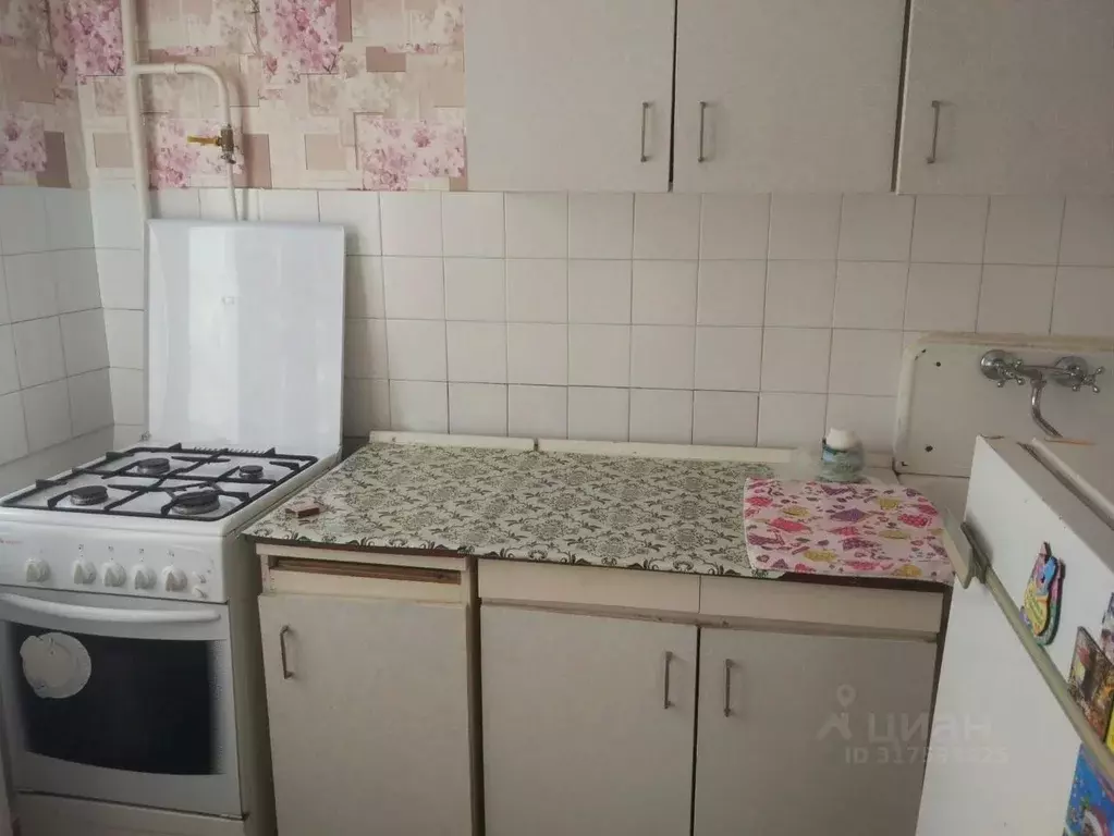 1-к кв. Омская область, Омск Моторная ул., 13 (31.0 м) - Фото 0