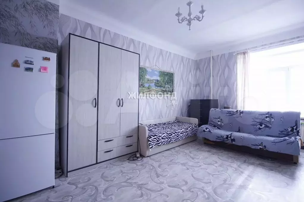 Комната 21 м в 3-к., 8/8 эт. - Фото 1