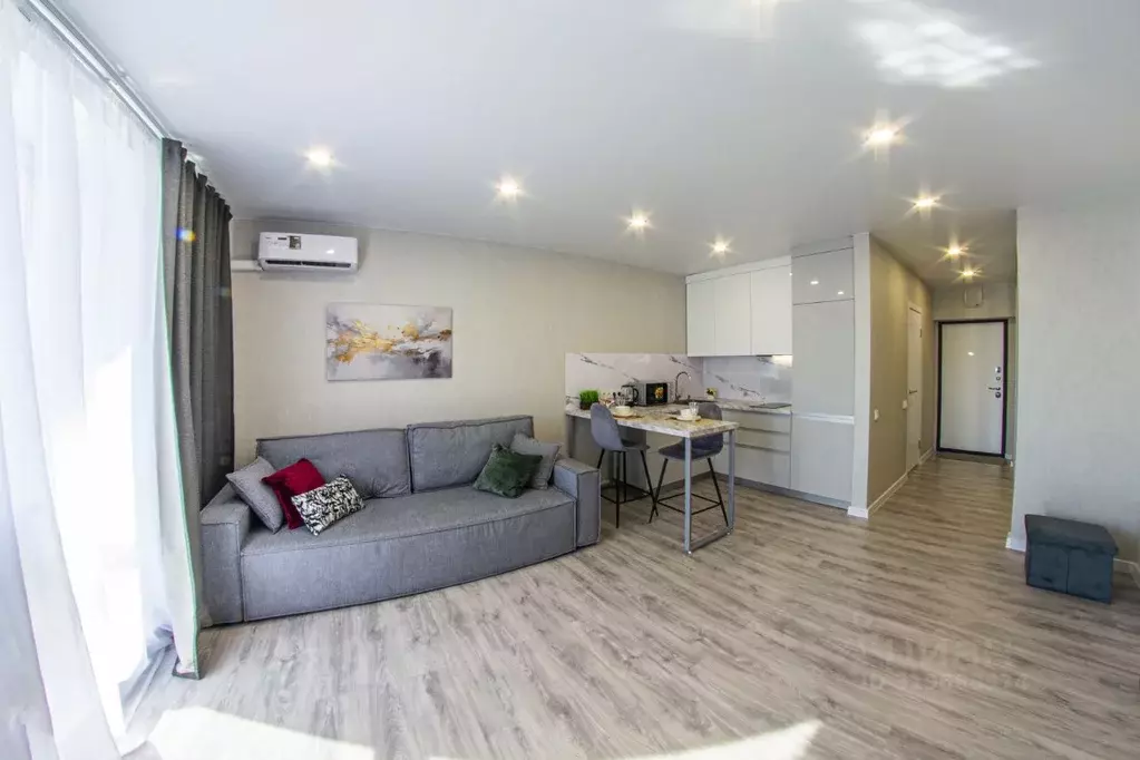 Студия Омская область, Омск ул. Маршала Жукова, 156 (33.4 м) - Фото 1