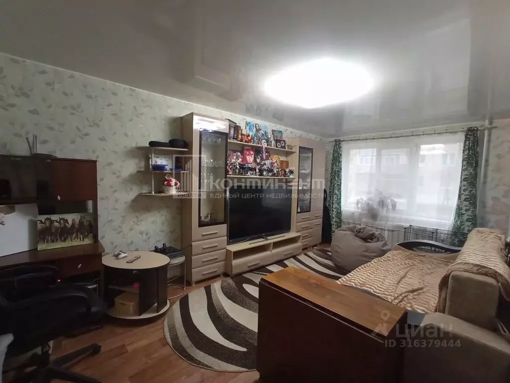 2-к кв. Владимирская область, Ковров Волго-Донская ул., 11Б (54.0 м) - Фото 0