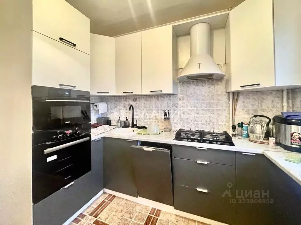 4-к кв. Белгородская область, Белгород ул. Щорса, 45а (82.9 м) - Фото 1