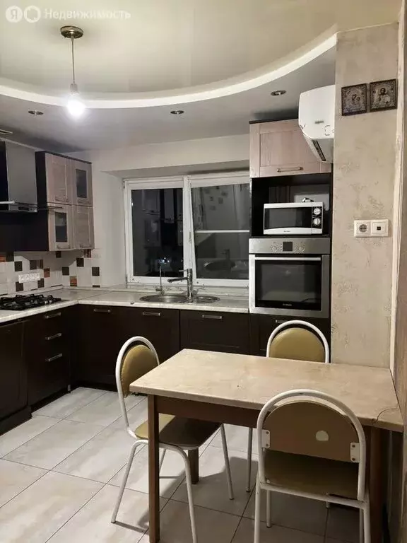 2-комнатная квартира: Волгоград, район Семь Ветров, бульвар 30-летия ... - Фото 2