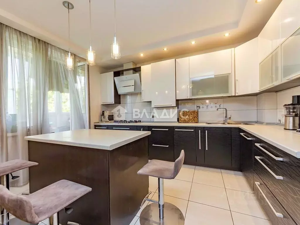 3-к кв. Калининградская область, Калининград Колхозная ул., 4Д (77.0 ... - Фото 1