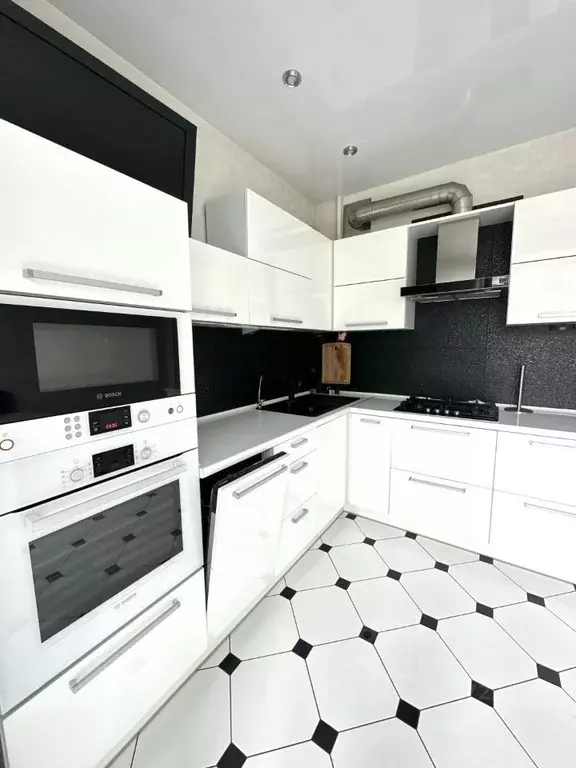 1-к кв. Калининградская область, Калининград ул. Тургенева, 21А (40.0 ... - Фото 1