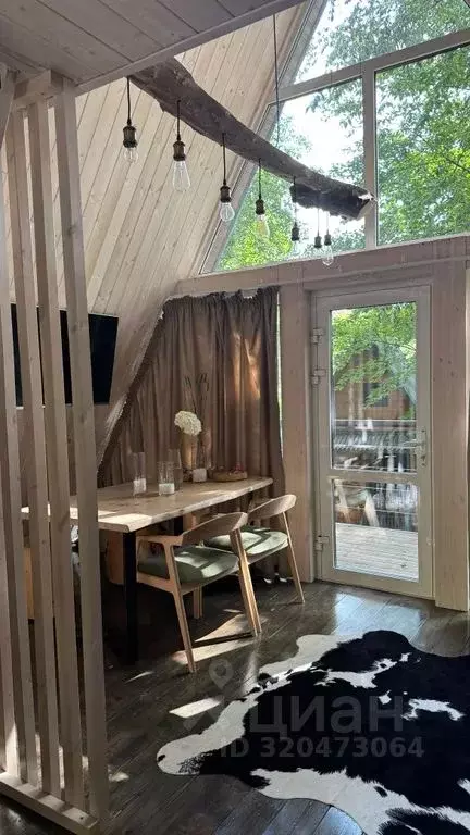 Дом в Карачаево-Черкесия, Зеленчукский район, с. Архыз ул. Лесная, 1 ... - Фото 1