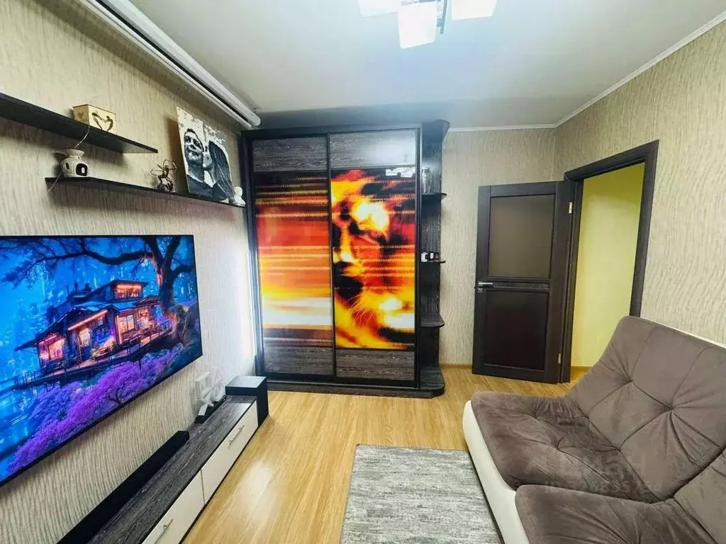 3-к кв. Белгородская область, Белгород ул. Есенина, 54 (68.2 м) - Фото 2