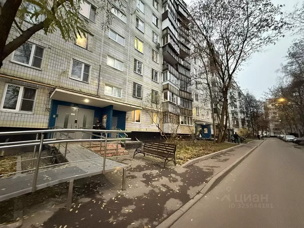 3-к кв. Москва Ореховый бул., 12К2 (56.4 м) - Фото 1