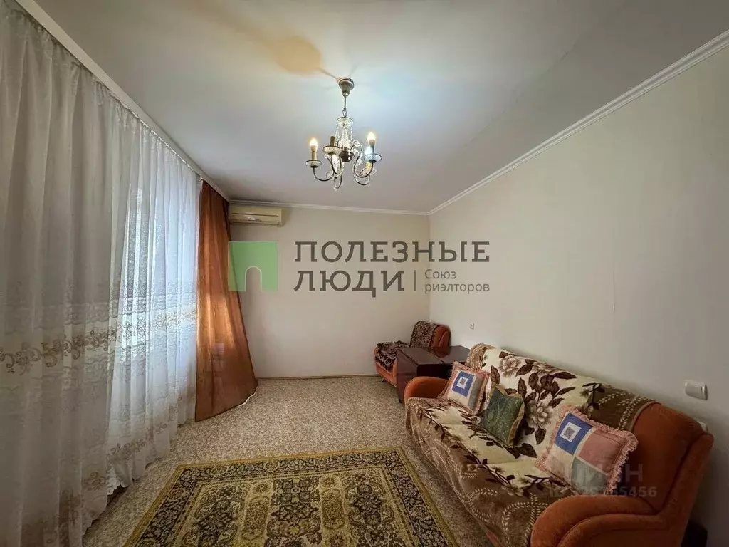2-к кв. Астраханская область, Астрахань Белгородская ул., 1 (68.1 м) - Фото 2