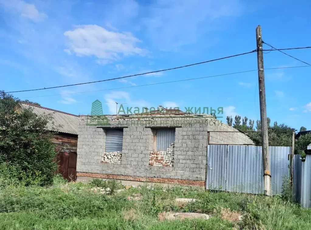 Дом в Саратовская область, Энгельс Подгорная ул., 5 (115 м) - Фото 0