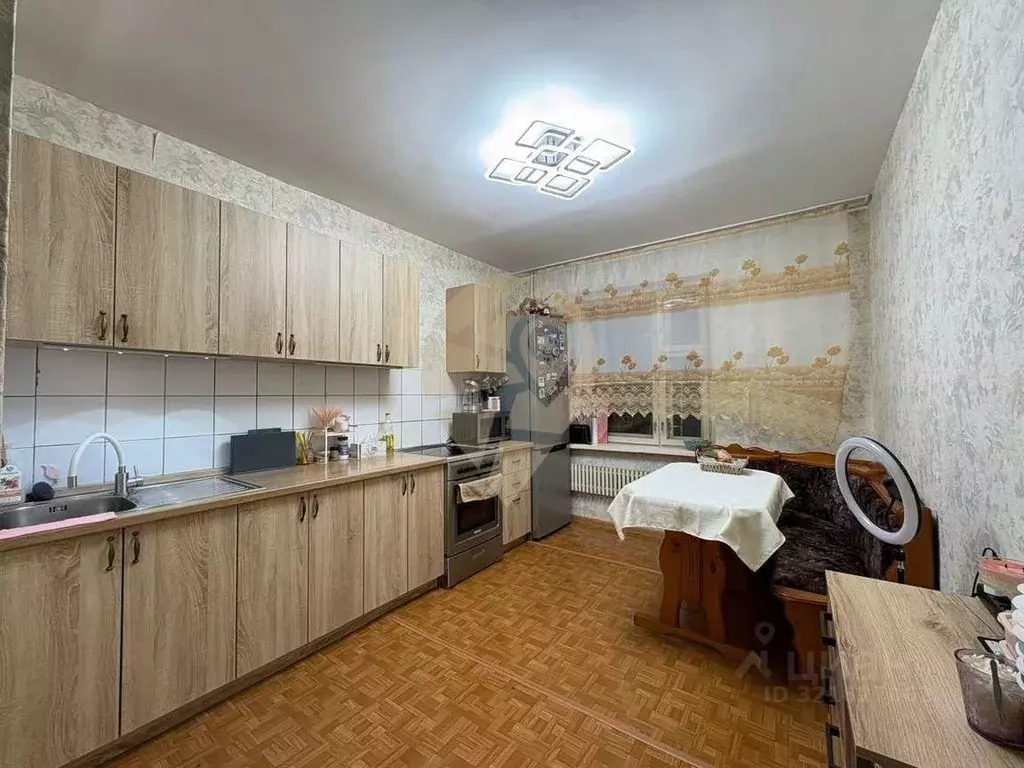 1-к кв. Белгородская область, Старый Оскол Восточный мкр, 15 (36.0 м) - Фото 0