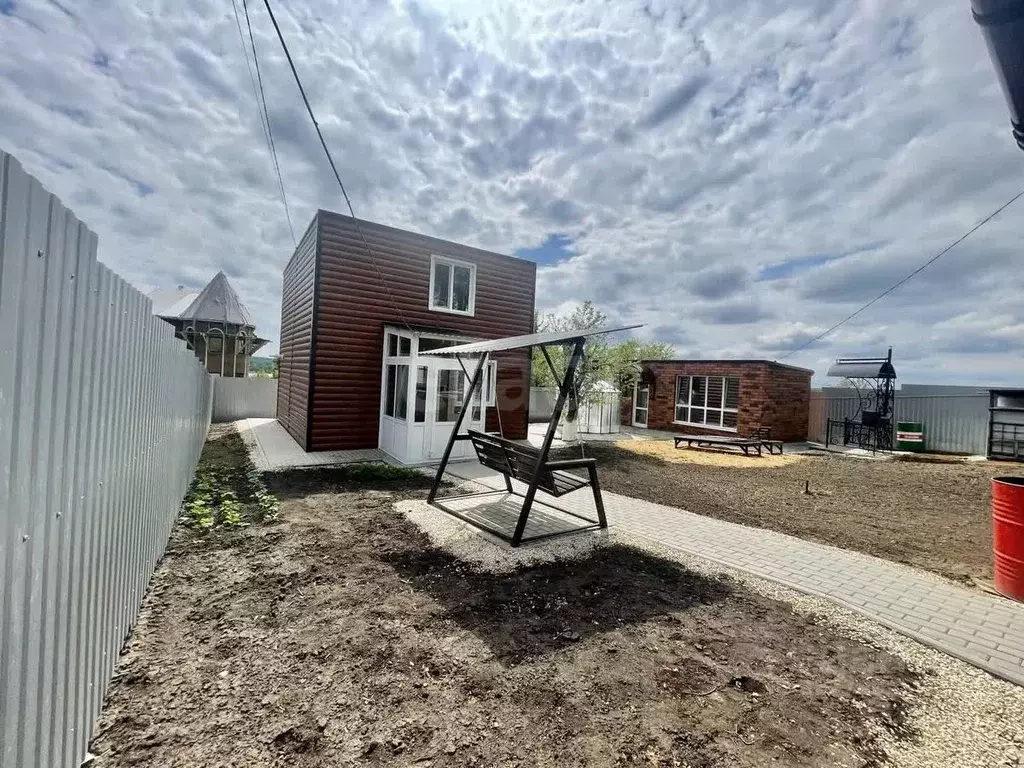 Дом в Мордовия, Рузаевка Поликлиническая ул., 4 (80 м) - Фото 1