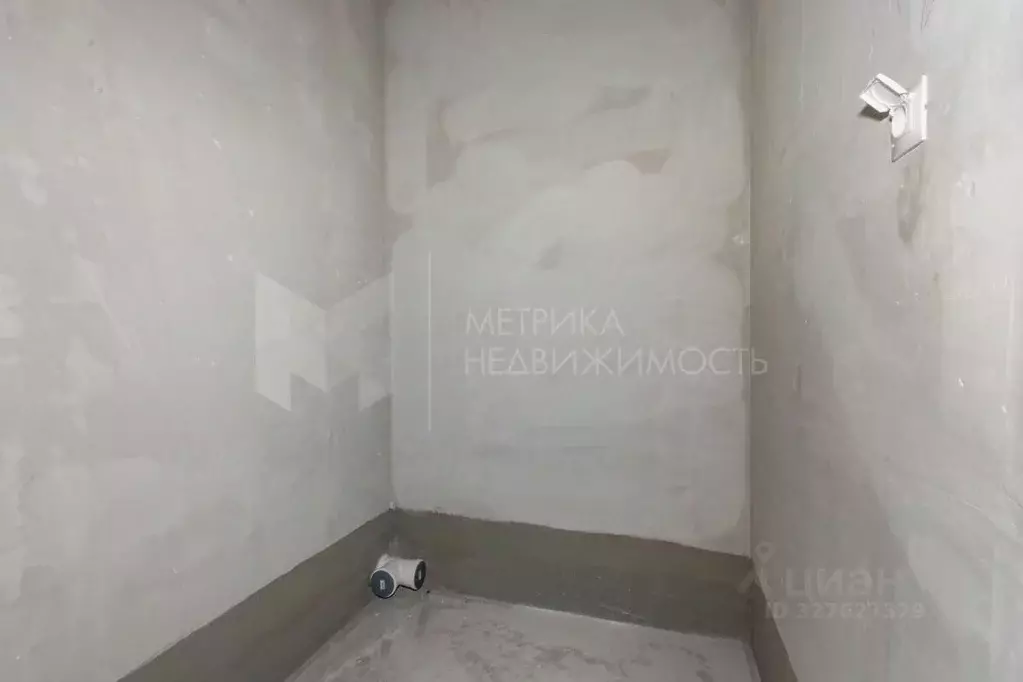 2-к кв. Тюменская область, Тюмень ул. Братьев Бондаревых, 5 (65.1 м) - Фото 1