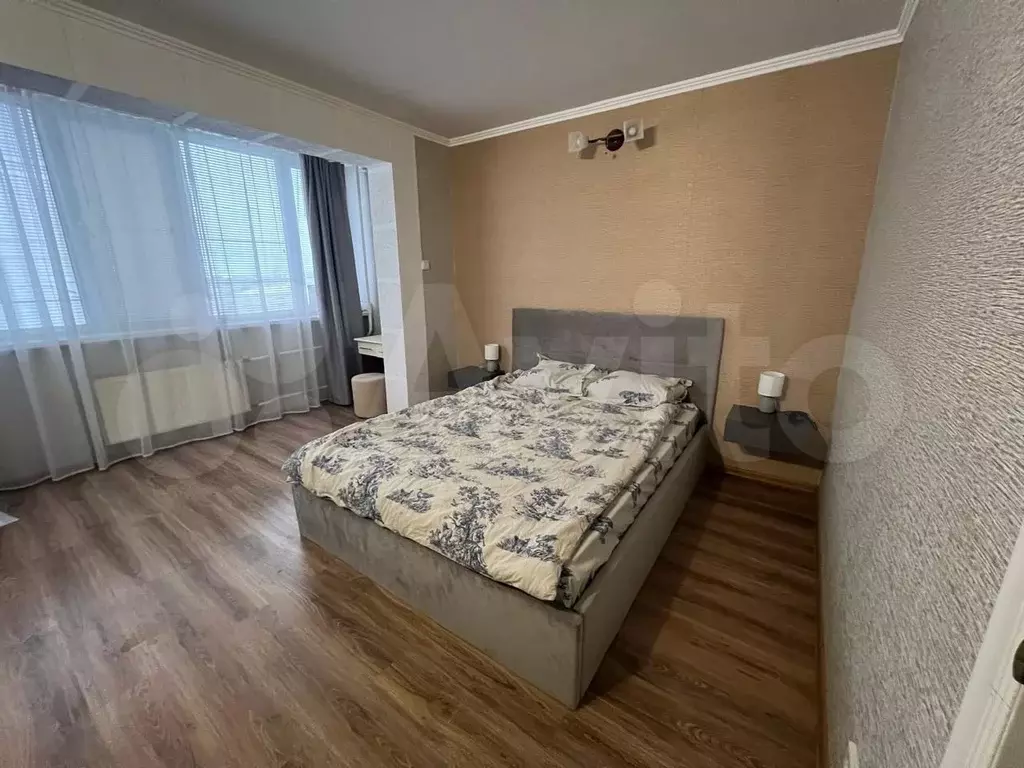 1-к. квартира, 60 м, 9/10 эт. - Фото 0