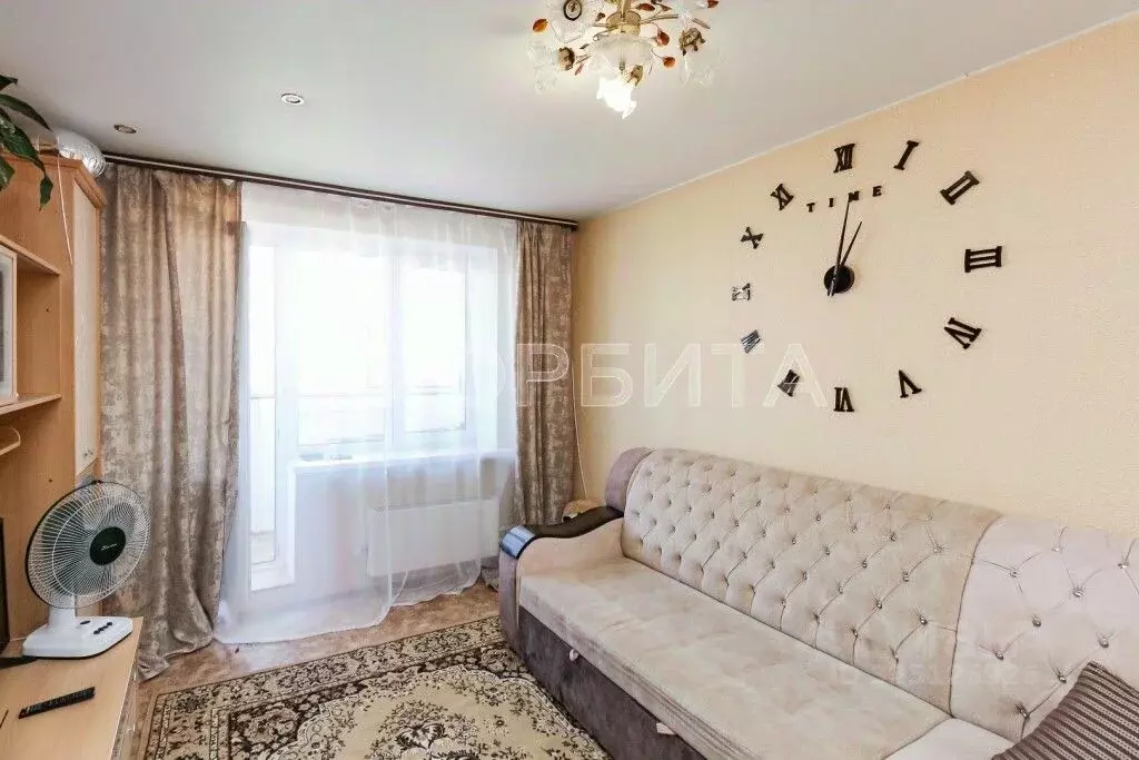 1-к кв. Тюменская область, Тюмень ул. Западносибирская, 12к3 (28.0 м) - Фото 0