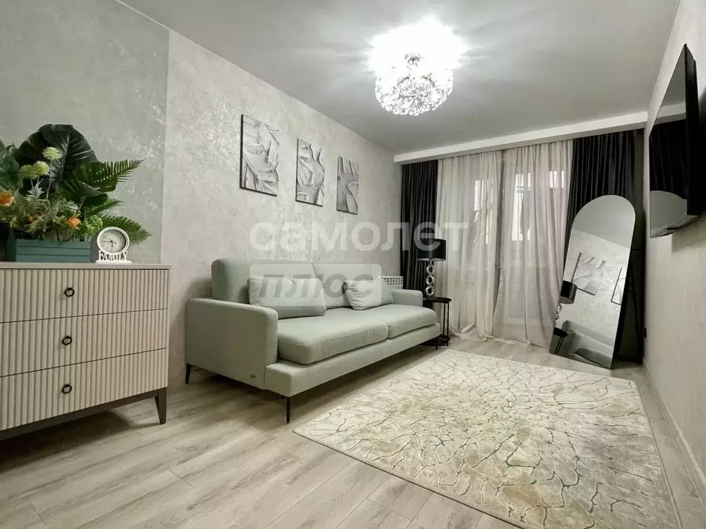 2-к кв. Смоленская область, Смоленск Краснинское ш., 16 (70.0 м) - Фото 0
