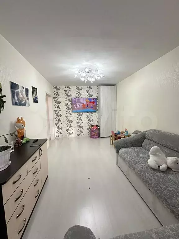 1-к. квартира, 39 м, 8/10 эт. - Фото 1