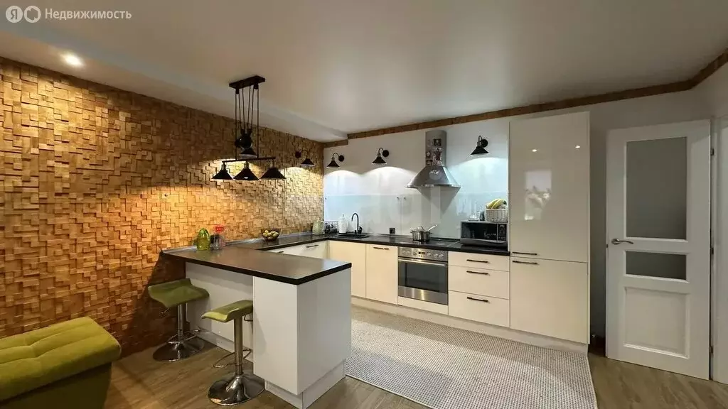 2-комнатная квартира: Тюмень, улица Энергетиков, 16 (72 м) - Фото 2