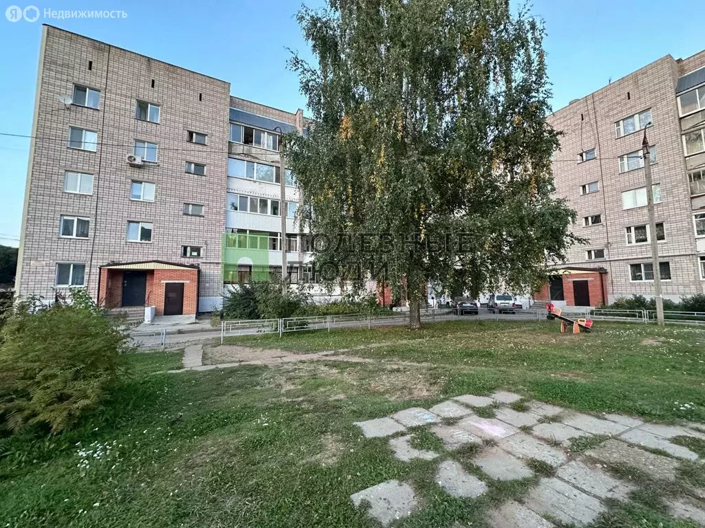 4-комнатная квартира: Ижевск, Камбарская улица, 33 (76.3 м) - Фото 0