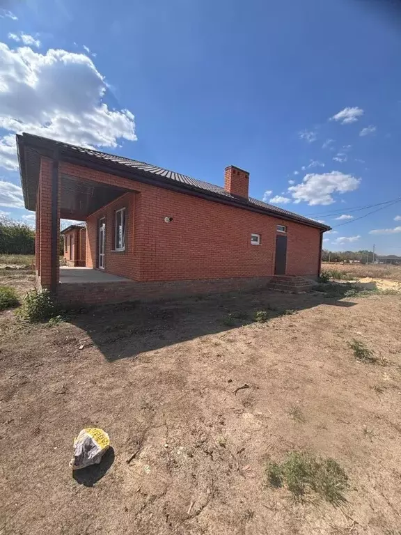 Дом в Ростовская область, Неклиновский район, с. Новобессергеневка ул. ... - Фото 1