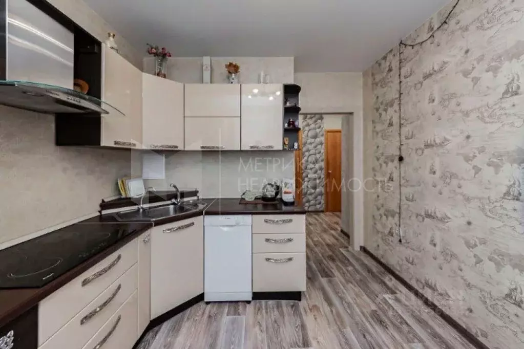 2-к кв. Тюменская область, Тюмень ул. Суходольская, 16 (57.0 м) - Фото 1