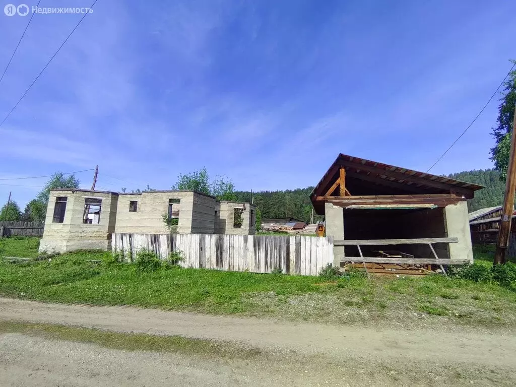 Дом в село Турочак, Таёжная улица (100 м) - Фото 2