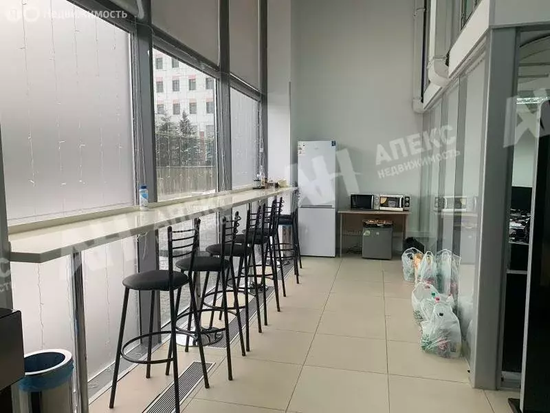 Офис (301 м) - Фото 1