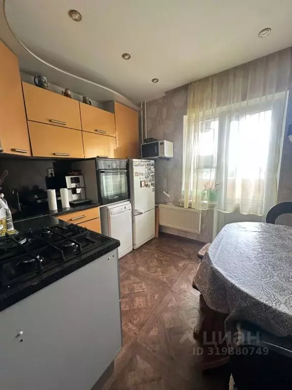 2-к кв. Псковская область, Псков ул. Шестака, 21 (53.9 м) - Фото 0