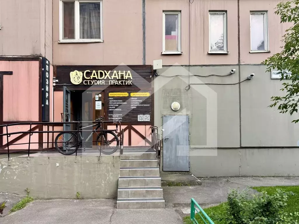 Помещение свободного назначения в Московская область, Красногорск бул. ... - Фото 0