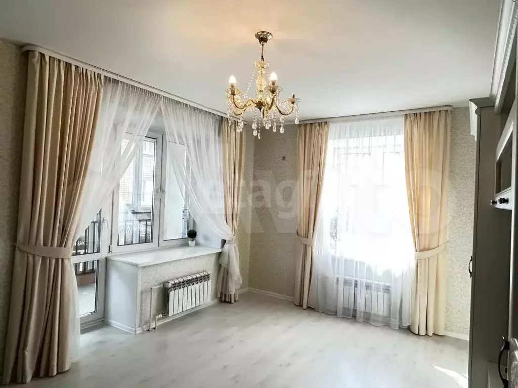 1-к. квартира, 55 м, 4/18 эт. - Фото 1