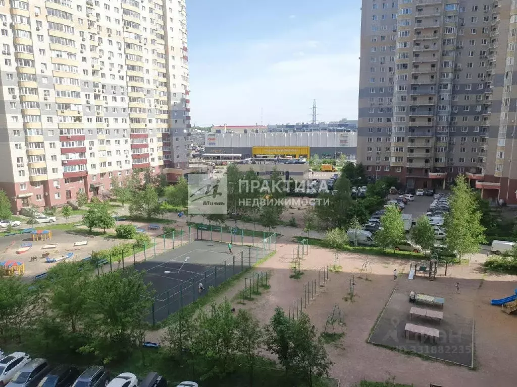 Продается 3-комнатная квартира - Фото 1