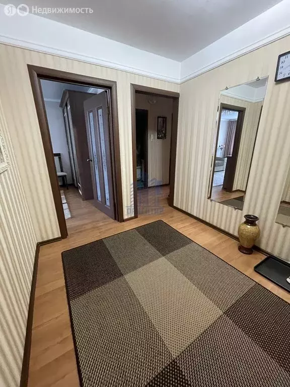 3-комнатная квартира: Чебоксары, улица Чернышевского, 6 (66.2 м) - Фото 1