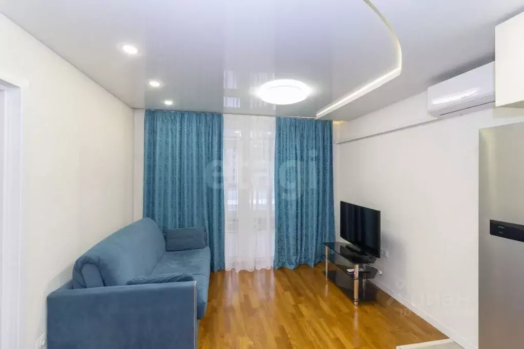 3-к кв. Тюменская область, Тюмень ул. Андрея Бушуева, 2 (72.9 м) - Фото 1