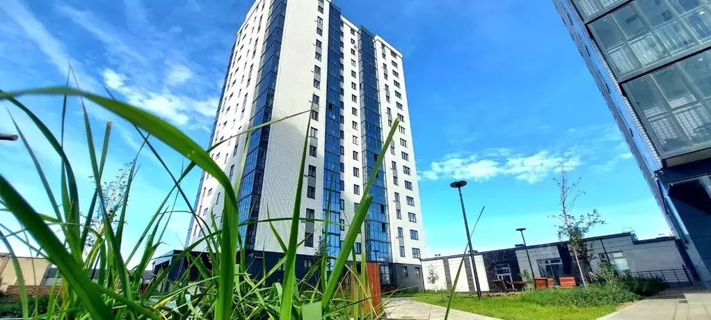 3-к кв. Красноярский край, Красноярск ул. Спандаряна, 1 (70.7 м) - Фото 0