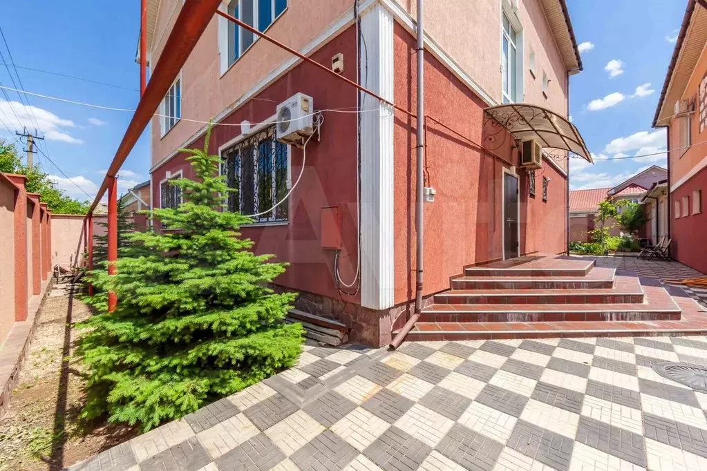 Дом 450 м на участке 8 сот. - Фото 1