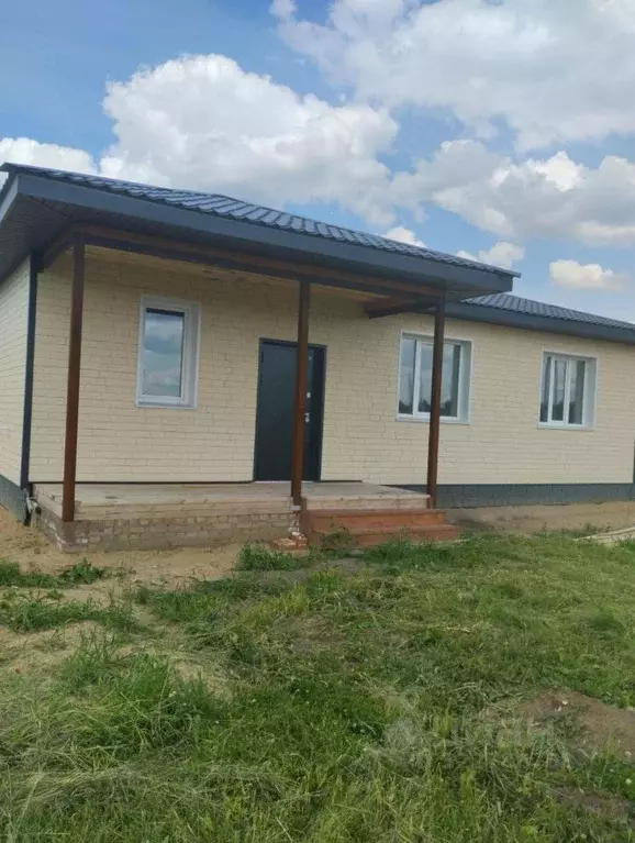 Дом в Омская область, Омский район, Магистральное с/пос, с. Ребровка  ... - Фото 2