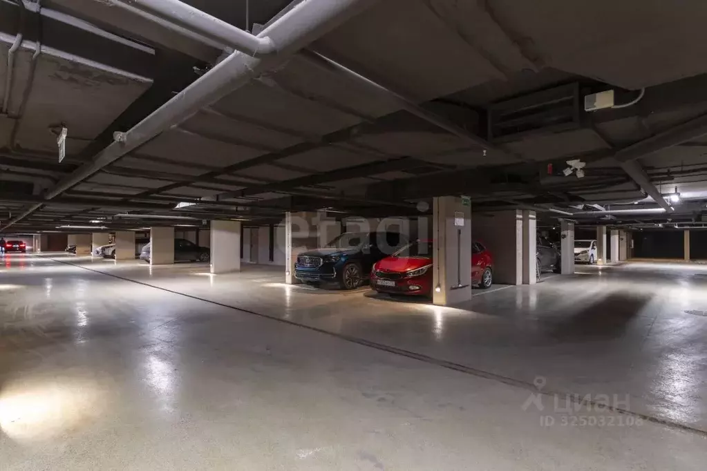 Гараж в Тюменская область, Тюмень ул. Михаила Сперанского, 43 (13 м) - Фото 1