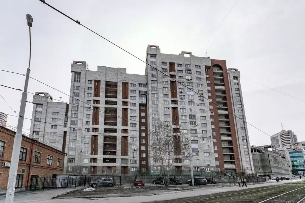 Офис в Свердловская область, Екатеринбург ул. Радищева, 53к1 (90 м) - Фото 1