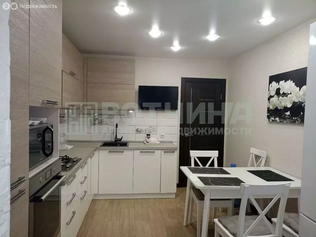 3-комнатная квартира: Арзамас, улица Калинина, 14 (73.8 м) - Фото 0