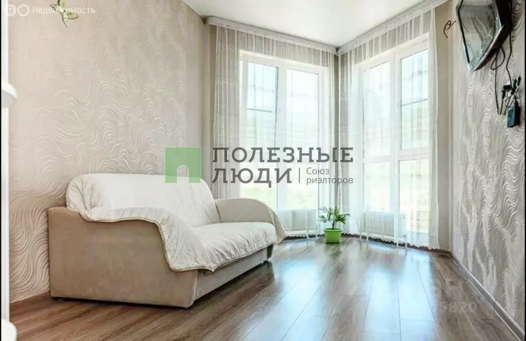 2-комнатная квартира: Геленджик, улица Олега Анофриева, 1к3 (54 м) - Фото 1