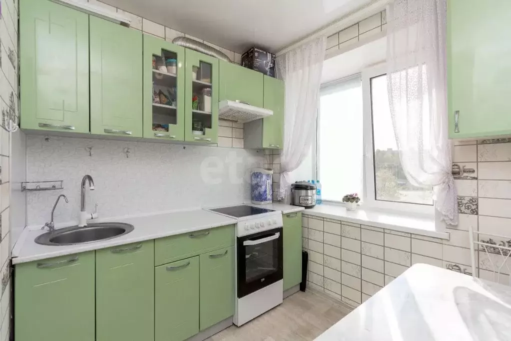 3-к кв. Тюменская область, Тюмень Садовая ул., 113А (58.5 м) - Фото 1