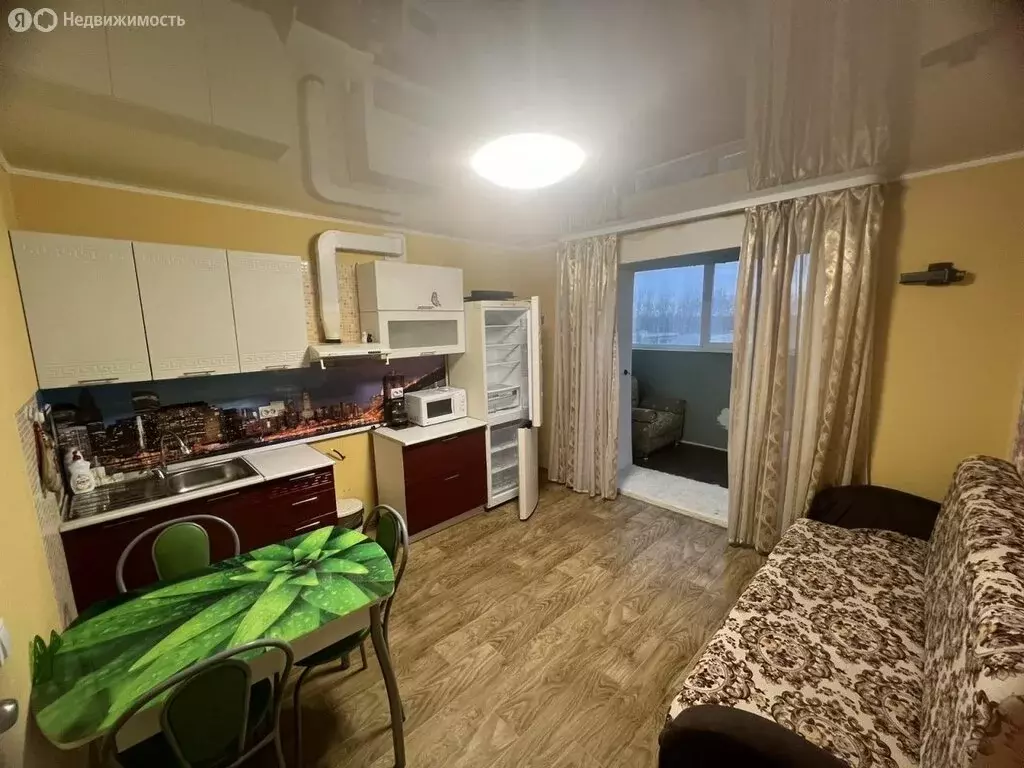 1-комнатная квартира: Тюмень, улица Избышева, 8 (44 м) - Фото 0