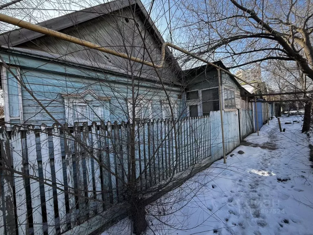 Дом в Астраханская область, Астрахань Балашовский пер., 5 (51 м) - Фото 1