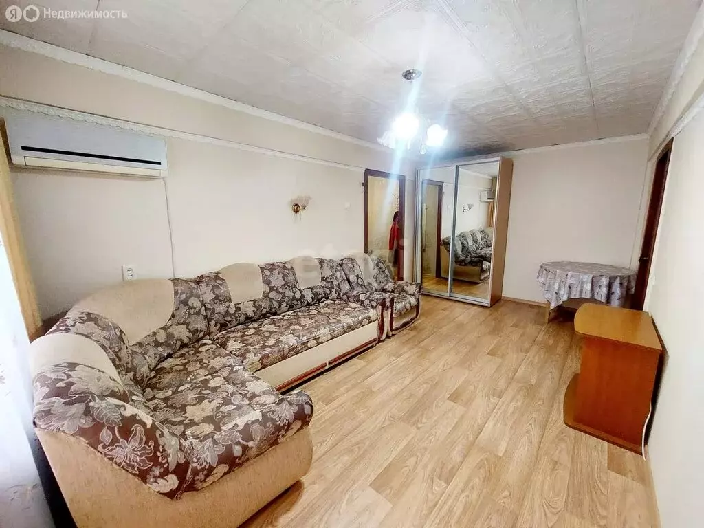 4-комнатная квартира: Ачинск, 4-й микрорайон, 4 (58.2 м) - Фото 1