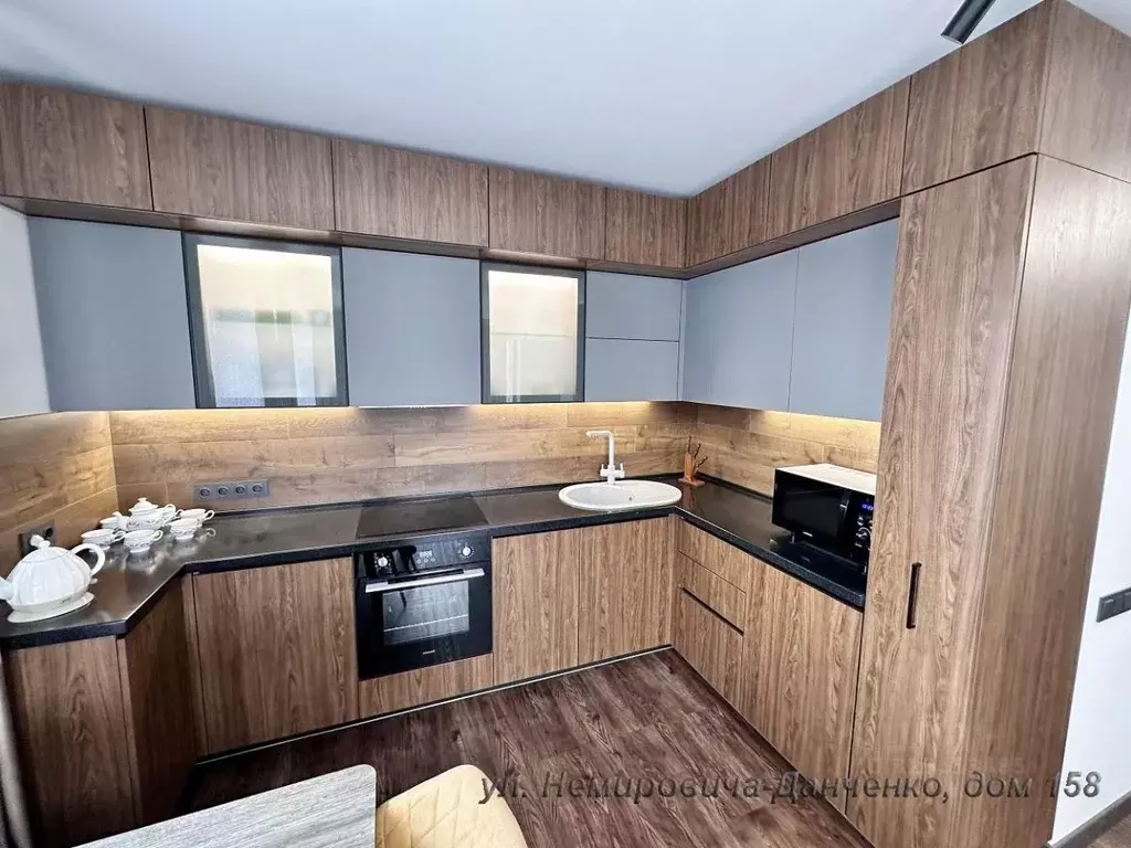 3-к кв. Новосибирская область, Новосибирск ул. Немировича-Данченко, ... - Фото 2