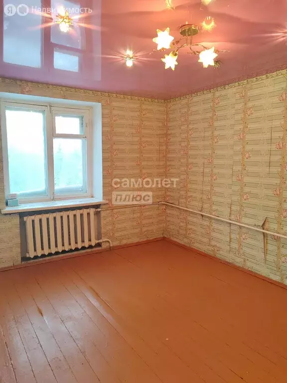 1-комнатная квартира: посёлок городского типа Вахруши, улица Ленина, ... - Фото 1