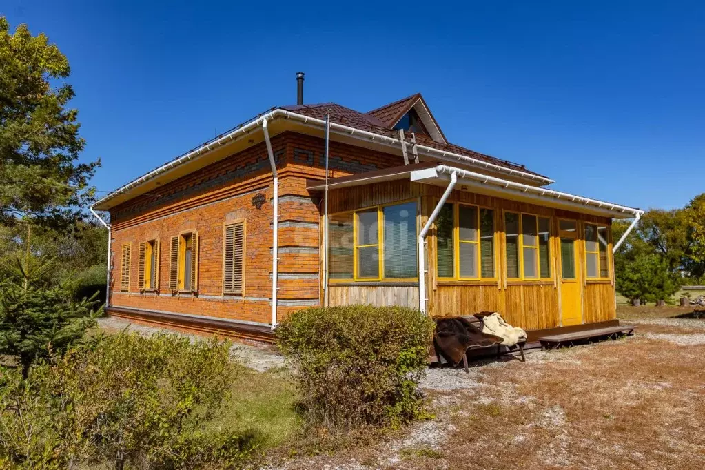 Дом в Хабаровский край, Вяземский район, с. Кукелево  (100 м) - Фото 1