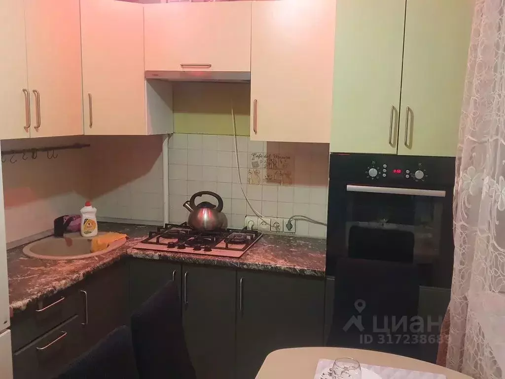 3-к кв. Волгоградская область, Волгоград Ковровская ул., 10 (50.0 м) - Фото 1