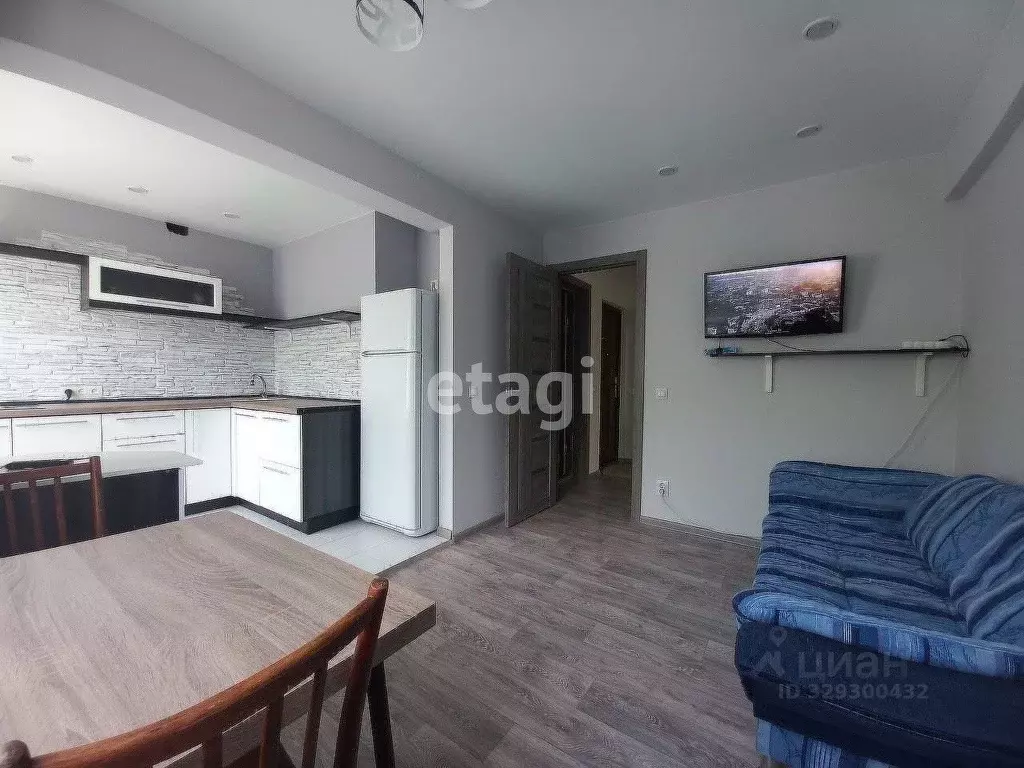 3-к кв. Амурская область, Благовещенск Театральная ул., 81 (60.0 м) - Фото 1