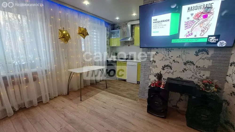 2-комнатная квартира: Смоленск, Молодёжная улица, 16 (57.4 м) - Фото 1