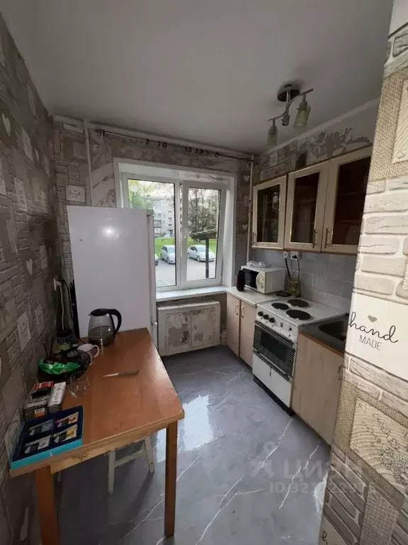 2-к кв. Кемеровская область, Кемерово бул. Строителей, 30Б (46.0 м) - Фото 0
